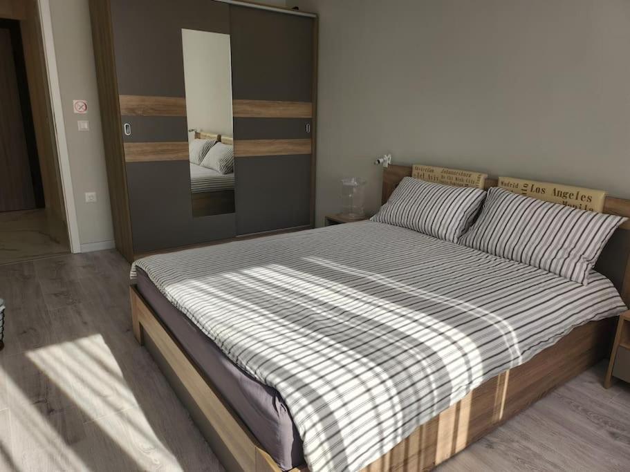 Harmony Apartment Varna Buitenkant foto
